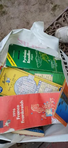 Lot guides et cartes géographiques Michelin