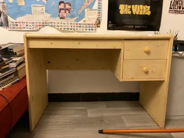 Bureau en bois