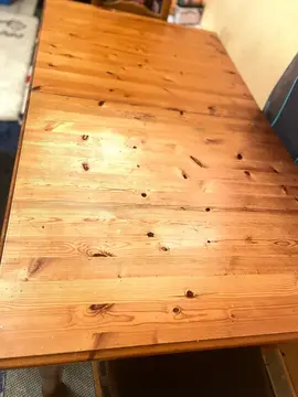 table en bois rectangulaire