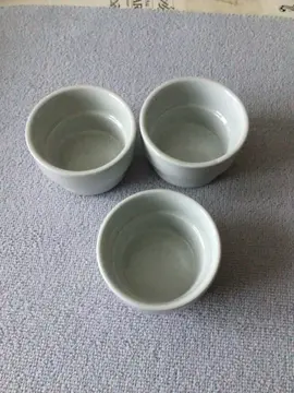 3 petits ramequins