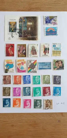 Lot A12 timbres d'Espagne