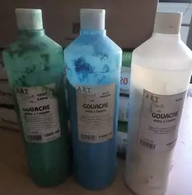 3 flacons de gouache