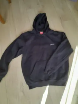 pull noir à capuche T S