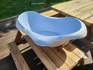 baignoire pour bébé