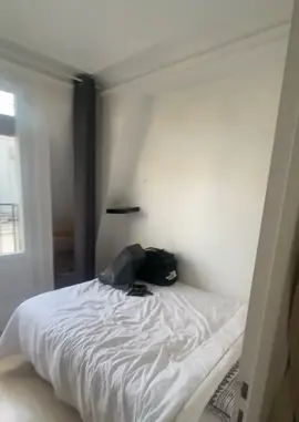 lit 140x190 à donner (sommier + matelas)