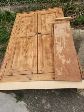 armoire en bois