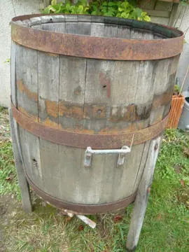 Ancien extracteur miel en bois pour déco