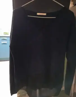 pull femme bleu marine avec dentelle noire