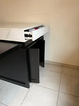 Table – îlot central