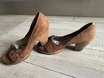 chaussures en cuir Daim