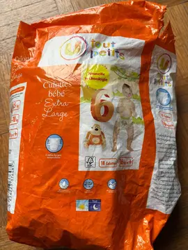 Couches culottes bébé 16kg et + paquet entamé