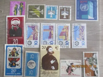 15 timbres oblitérés Allemagne DDR