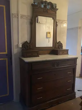 Donne meuble en bois massif