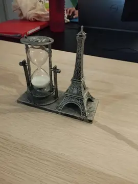 sablier + tour Eiffel