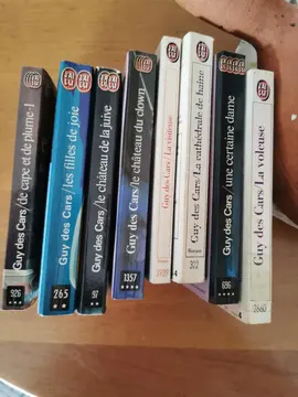 Lot 45 livres de Guy des Cars