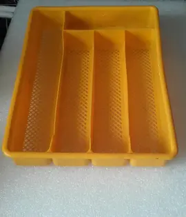 pour ranger outils, stylos ....