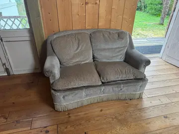 petit canapé en tissus