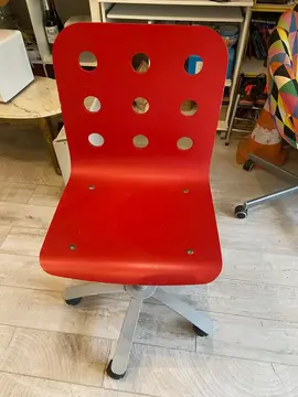 Chaise Pivotante à roulettes