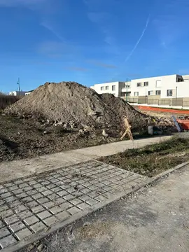DONNE terre à 5mn de Reims