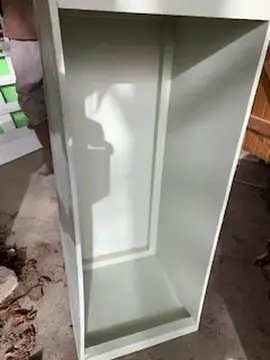 caisson en bois peint