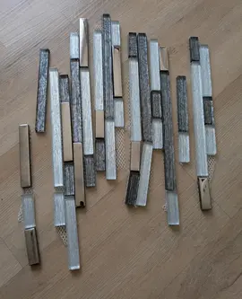 carrelage listel argenté et gris