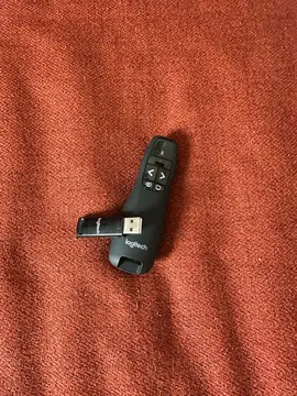 Télécommande de présentation Logitech (pointeur laser)