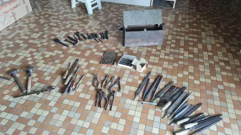 caisse avec outils