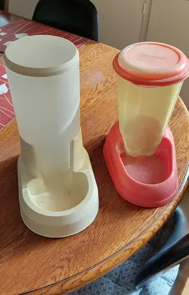 distributeurs eau et croquettes