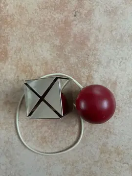 grelot avec boule, jouet pour chat