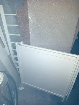 donne lit de bébé blanc en bois