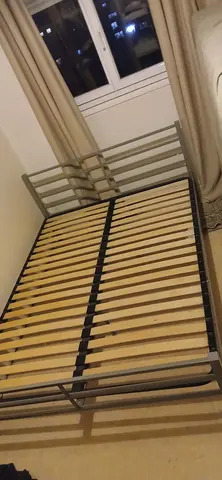 lit adulte + sommier