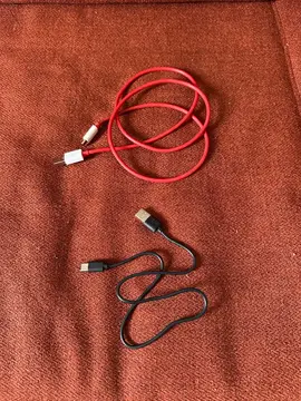 Deux câbles USB vers USB-C