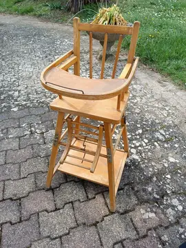 chaise haute en bois