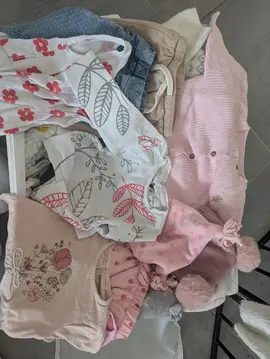 vêtements bébé 6 et 9 mois