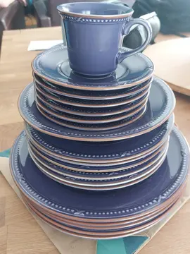 lot vaisselle couleur violet