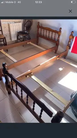 2 lits simples sans matelas