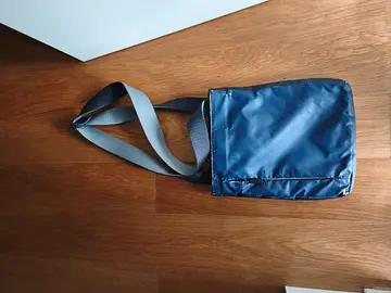 pochette Calvin klein