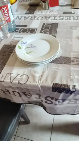 3 assiettes a dessert