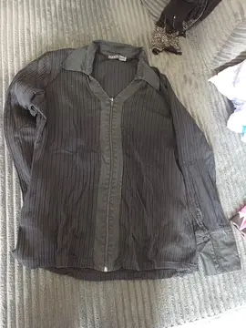 Chemisier noir à fermeture taille 48