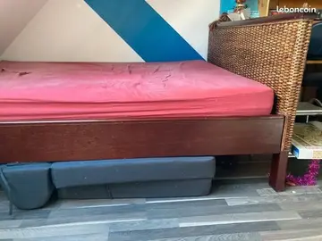 lit et table de chevet