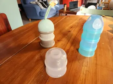 6 Boîtes doseuses lait en poudre