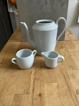 cafetière petit pot lait et sucre en porcelaine