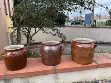 3 pots anciens en terre cuite