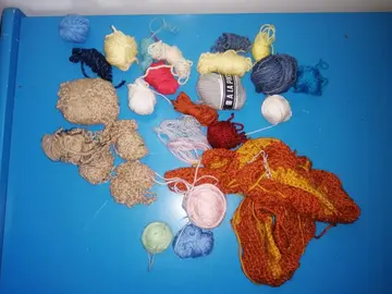 lot de chutes de pelotes de laine