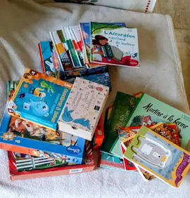 lot de livres, jeux, jouets enfant <5ans