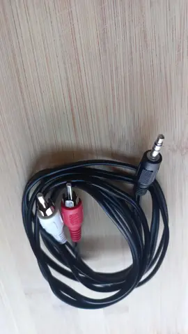 [Pour Gabriel] Câble Jack 3.5 (Mâle) vers 2 x RCA (Mâles) {#3}