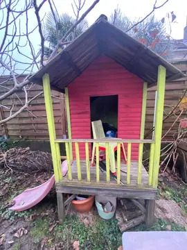 cabane en bois pour enfants