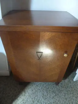 Meuble de machine à coudre