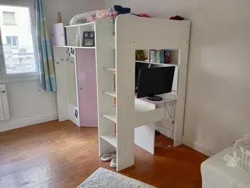 Lit mezzanine combine armoire et bureau