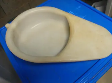 bassin pour personne alitée